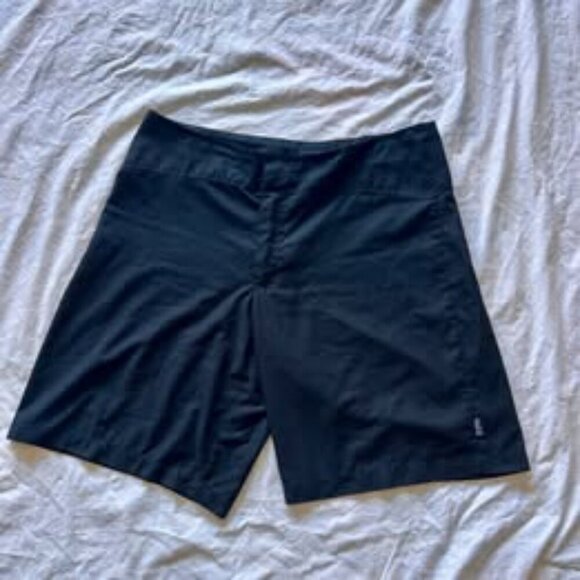 Patagonia Women’s Duway Shorts – Black, Size 10 - Picture 2 of 8